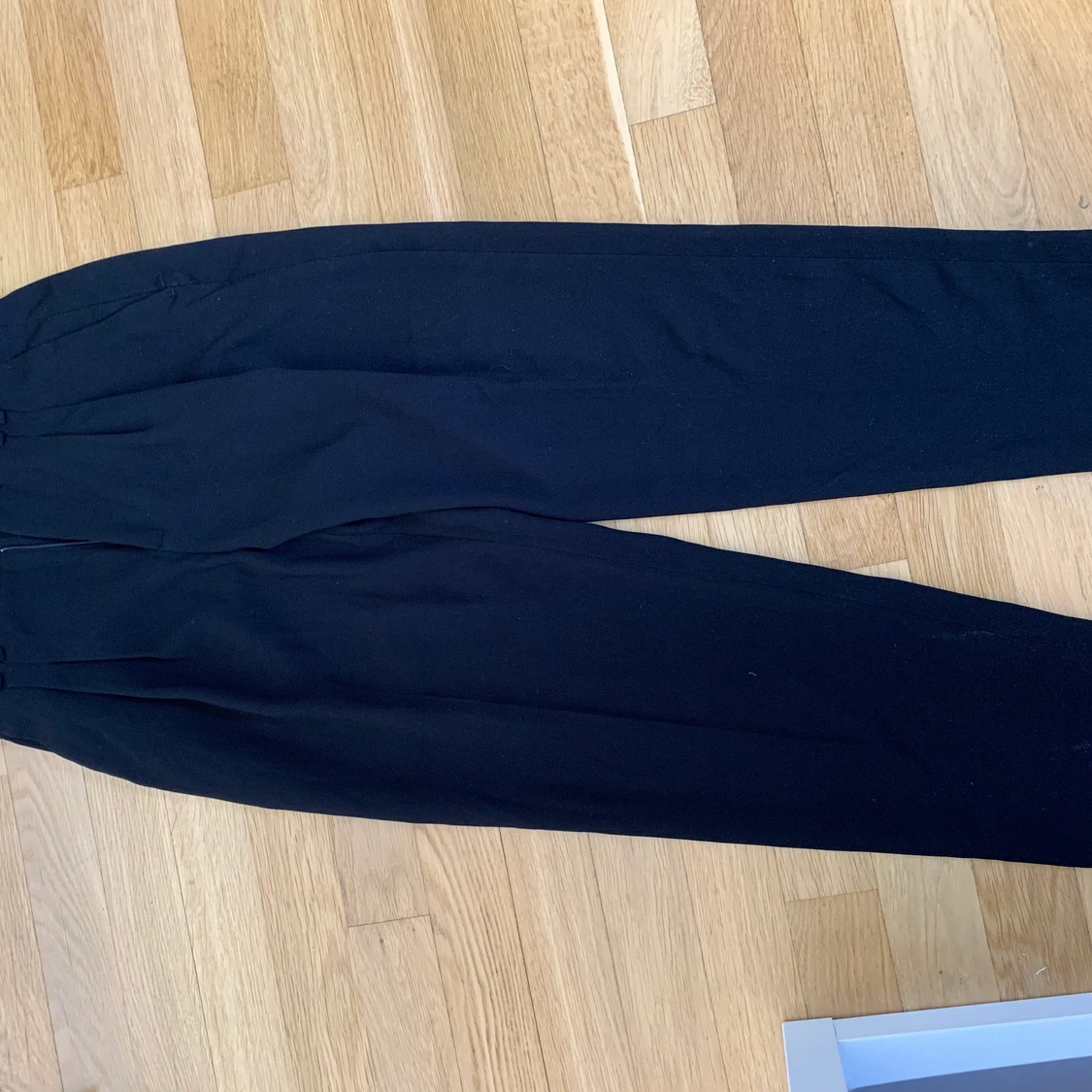 Svarta kostymbyxor - 90