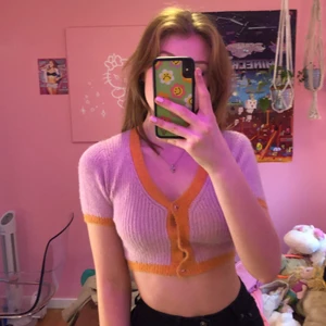 Rosa tröja! - Storlek XS/S. Super söt men behöver nytt hem! Den är stretchig. Kontakta vid intresse 😜