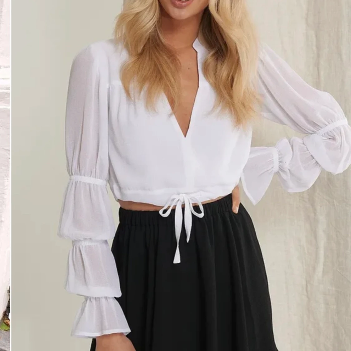 Vit blus nakd storlek 38