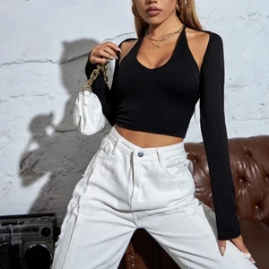 Cool svart topp - Jätte fin topp men som inte kommer till användning 