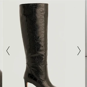 Stövlar, Na-Kd - Stövlar från Na-kd i storlek 38. Som nya. Köparen står för frakten.