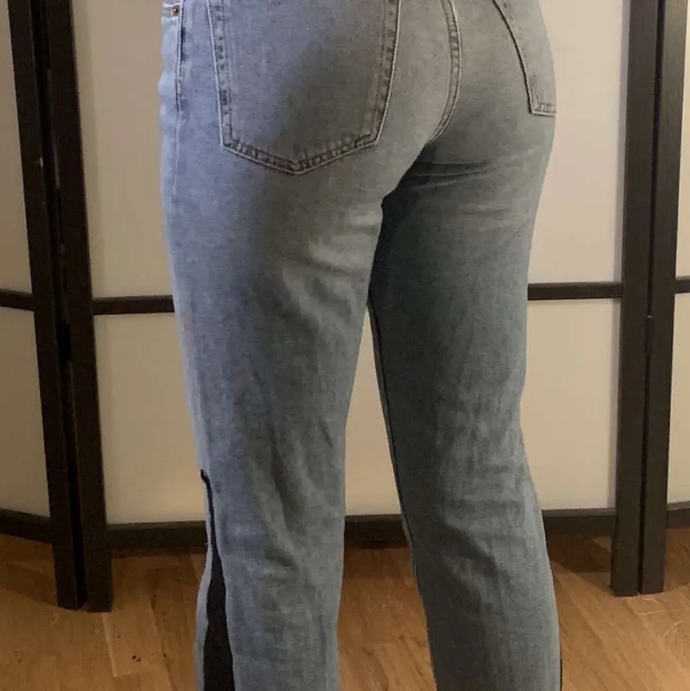 Omdesignade och omgjorda jeans, storlek S.. Jeans & Byxor.