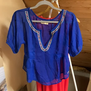 Kornblå blus, XS - Från Hollister.