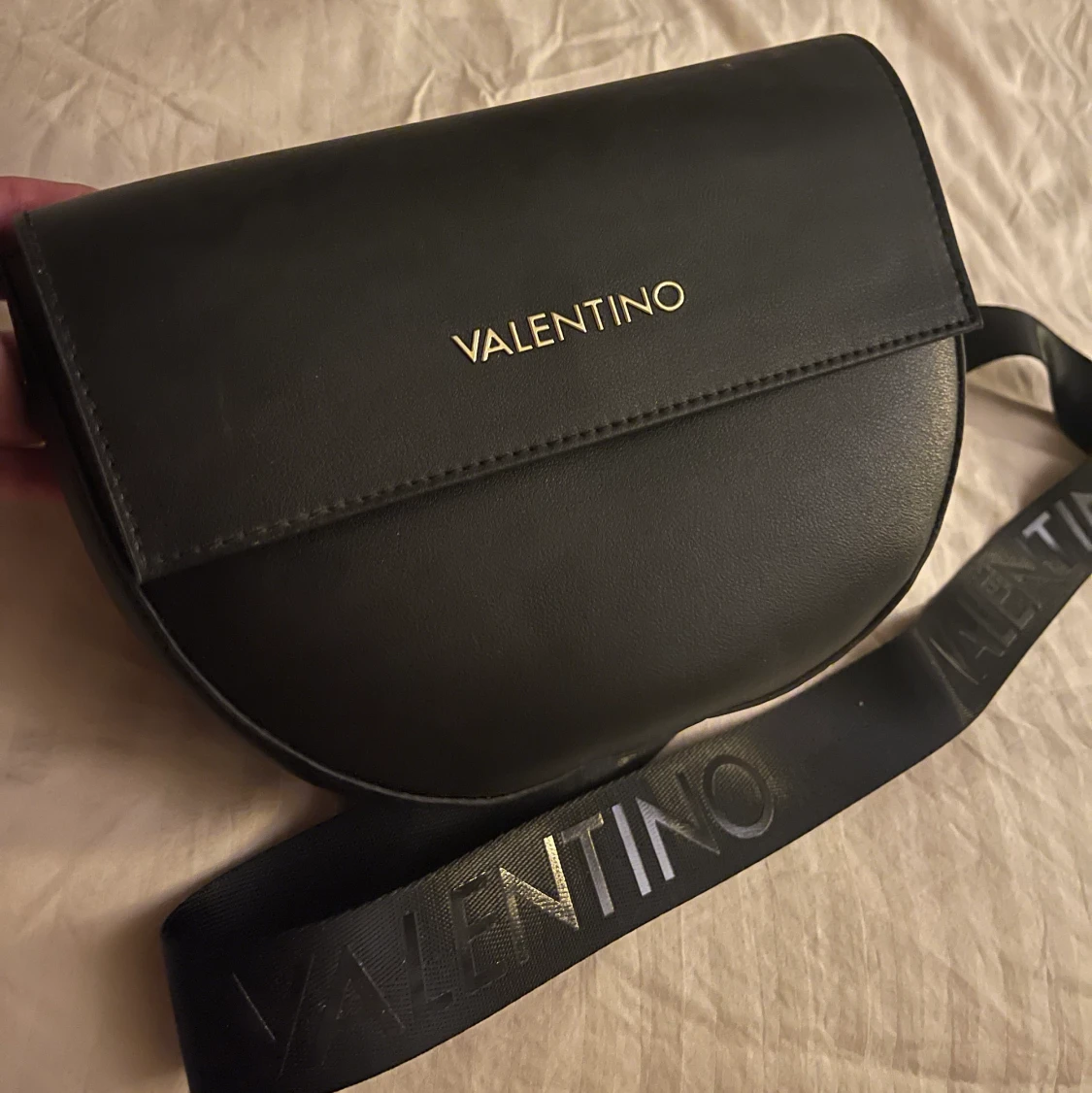Valentino väska
