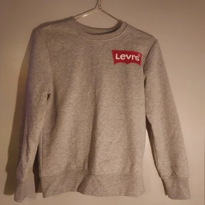 Levis tröja  - Äkta Levis som ny 