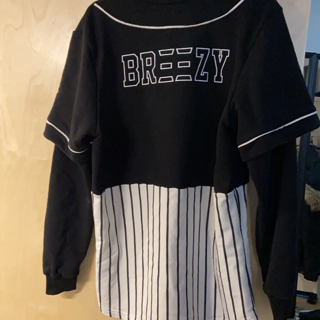 Breezy tjocktröja  - 90