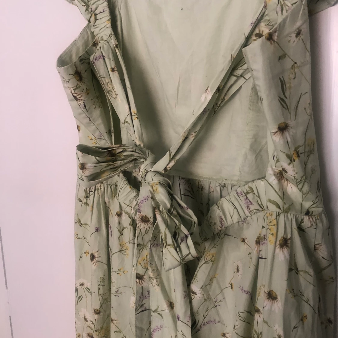 Grön blommig klänning  - 90