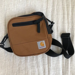 Carhartt väska - Mindre Carhartt sidebag! Använd fåtal gånger☀️ Frakt tillkommer. 