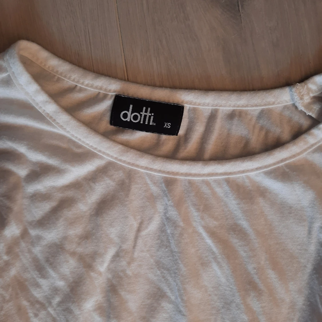 Croppad Tshirt från "Dotti" - 91
