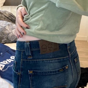 Lee jeans💋  - Lågmidjade jeans från Lee🤠 Jag är 166 cm lång!