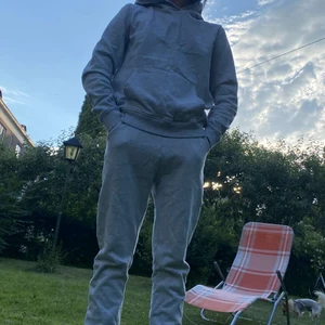 Grey sweatshirt and pants - Snyggt set 