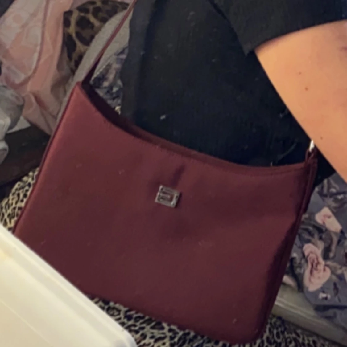 Vintage ”GUESS” VÄSKA - 90