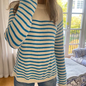 Stickad tröja från zara - Super fin stickad tröja från zara! Helt slutsåld på hemsidan❤️❤️