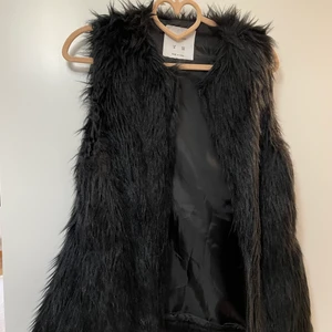 Snygg pälsväst - Perfekt inför hösten