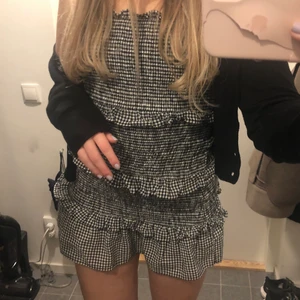 Slutsåld bershka klänning! - SNYGGASTE klänningen! Jätte skön, stretchig och aldrig använd!