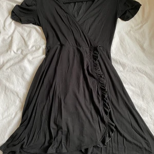 Klänning - Klänning från PullandBear i storlek XS