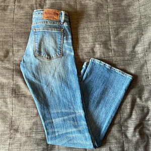 Low waisted jeans - Trendiga low waisted bootcut jeans från Crocker🤍  är 163 och som sluter precis vid hälen på mig, HAR EJ BILDER PÅ
