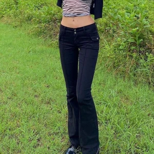 agatha pants från brandy melville - (inte mina bilder) assnygga men har aldrig kommit till användning, one size men passar mig som oftast har XS/34. ord. pris: 40 euro. frakt: 40kr 