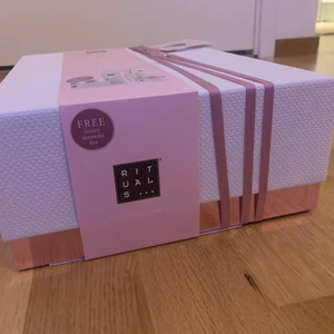 Rituals hudprodukt  - Helt oöppnad förpackning från rituals. Namn: ritual of sakura set.