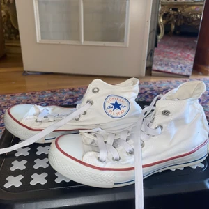 Converse vita  - Vita converse STL 37 har nytvättade.  ÄKTA