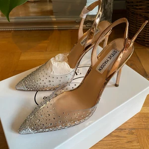 Steve Madden heels - Brand new sparkly steve madden heels! Slighlty too small for me and therefore selling them. Not used at all still in its original packaging