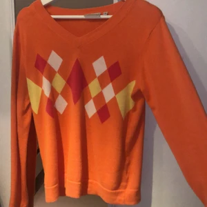 Tröja - rutig tröja stl M bud från 40 kr