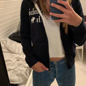 Hoodie  - Fin sip up Hoodie från abercrombie & fitch.