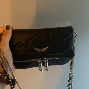 Zadig väska - Instressekoll. Säljer bara vid bra bud eller byten mot andra väskor
