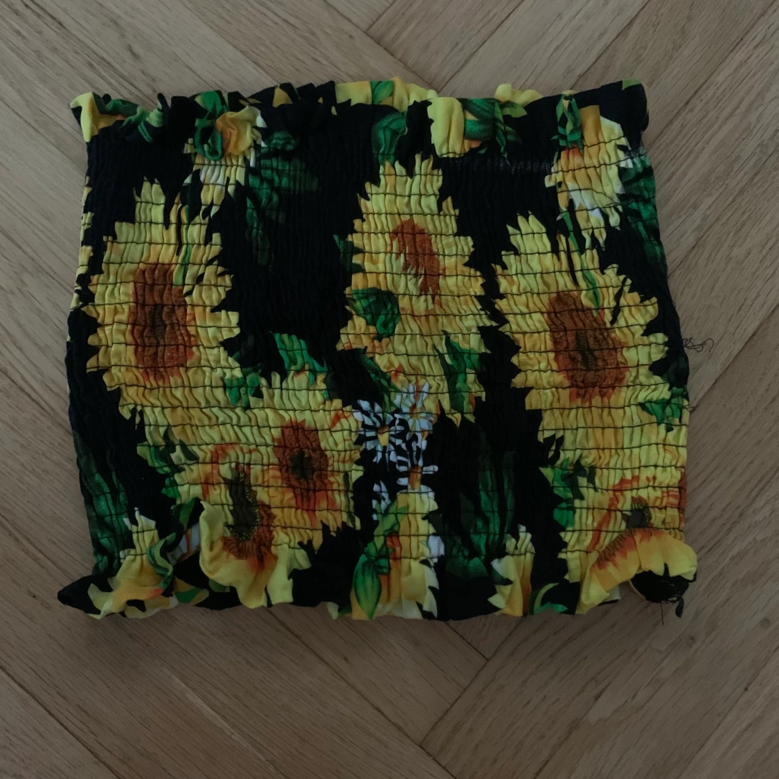 Short flowery top!  - 90