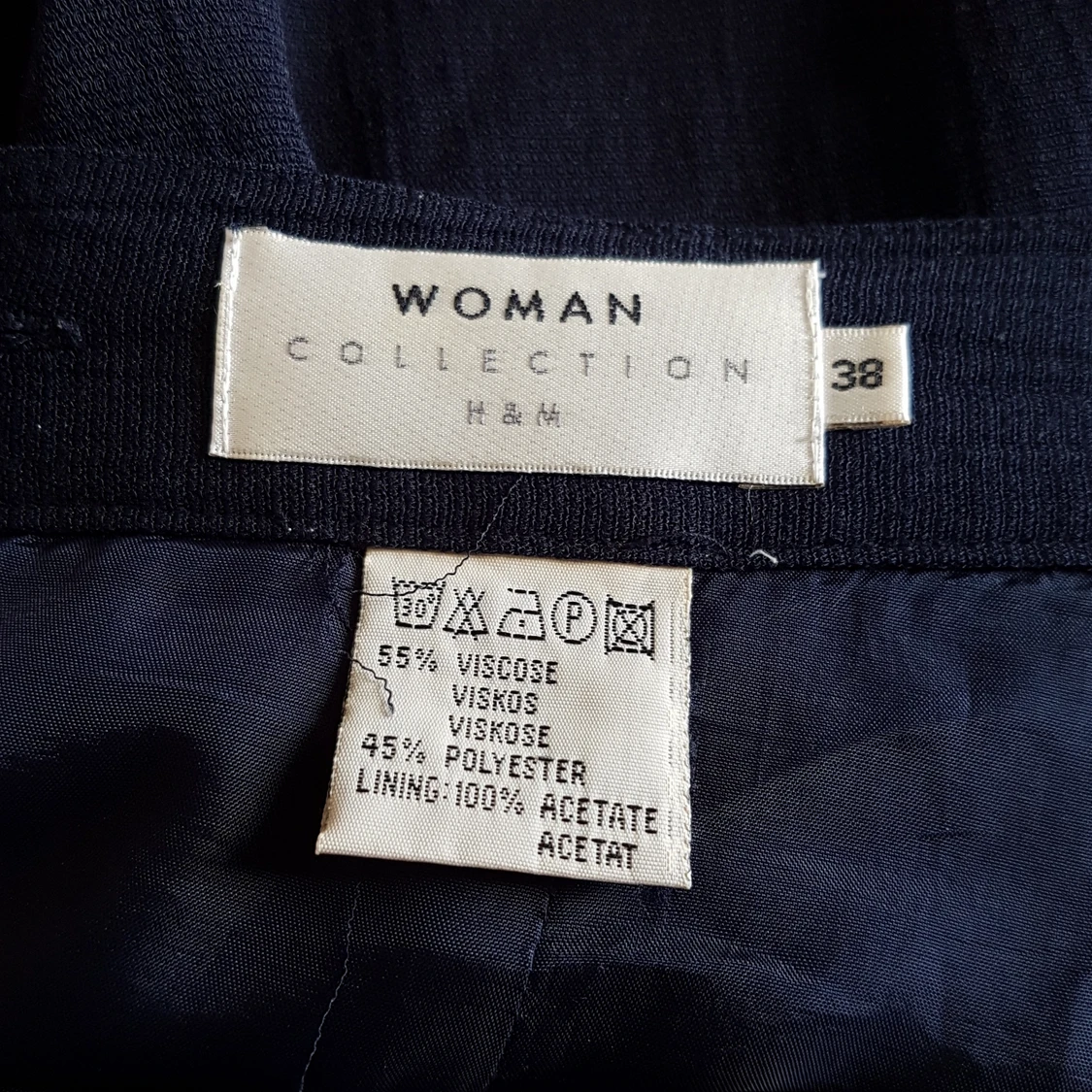 Marinblå knälång kjol med slits - 91