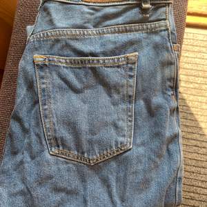 Jeans i storlek S från BikBok
