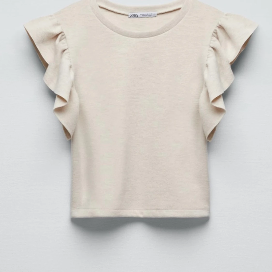 Helt ny topp med volanger frå Zara stl S - 90