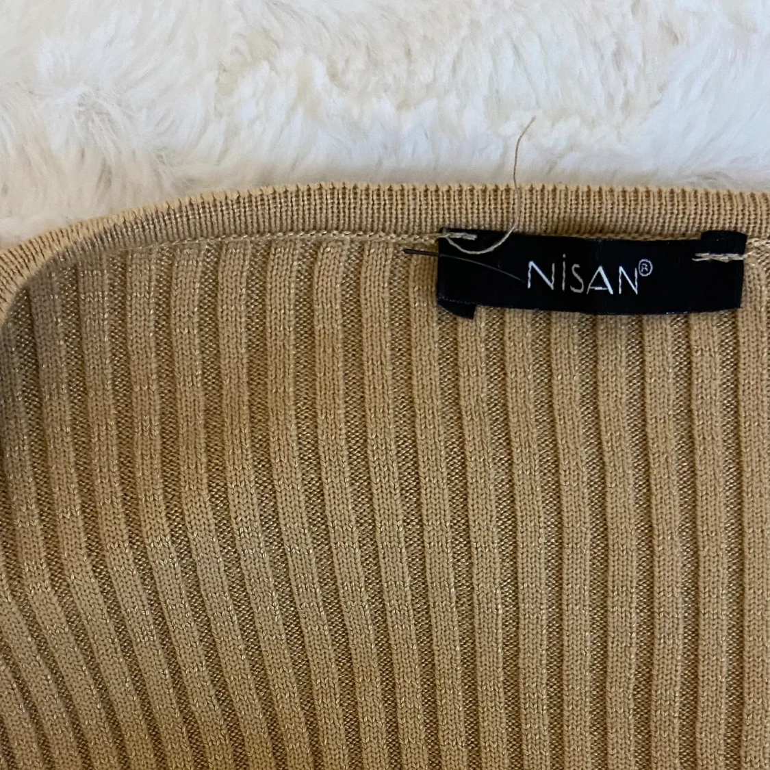 Topp med knytning i midjan - 91