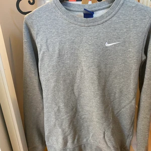 Nike tröja - Nike tröja i nyskick✨