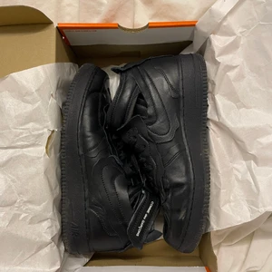 Cdg Airforce 1 mid  - Använda några gånger 