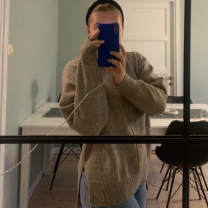 Stickad tröja  - Beige 