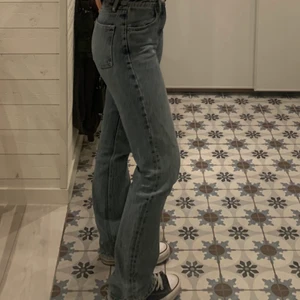 Zara jeans  - Zara jeans 36, bud från 100