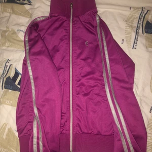 Strl Xs - Den är tunn men inuti varm