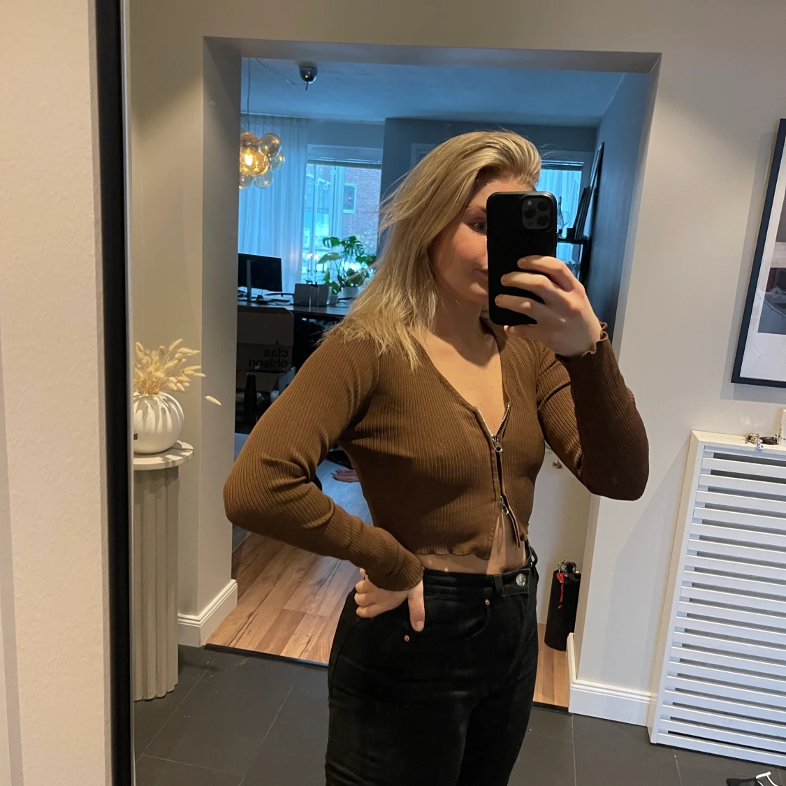 Brun tröja med dragkedja - 90