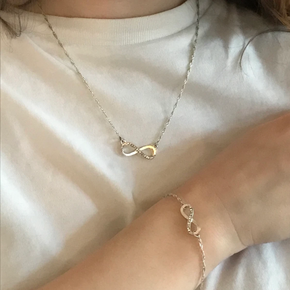 Halsband och armband ♾ (evighets-tecken) - 90