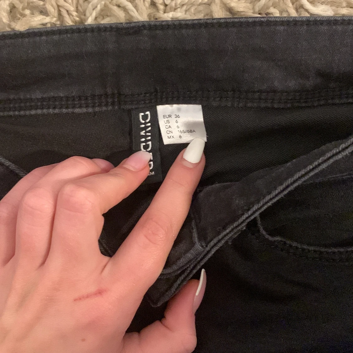 Jeans från hm i storlek 36 - 91