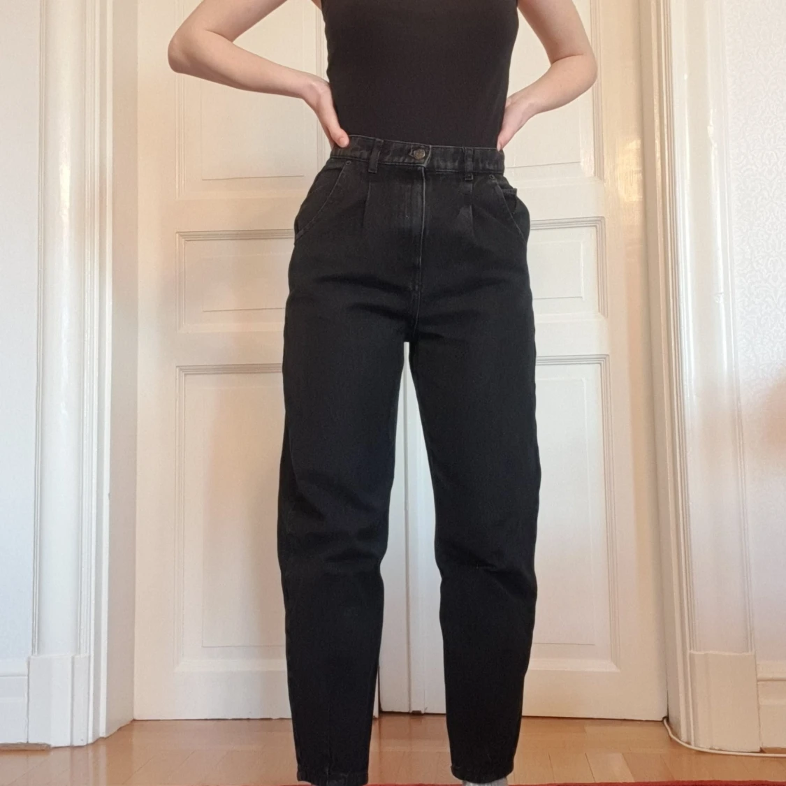 Svarta jeans