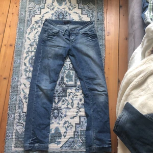 Jeans - Är 170