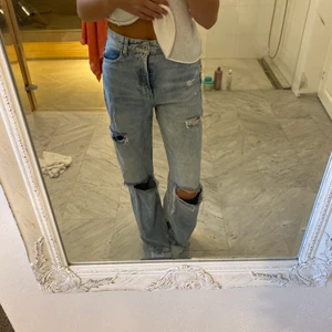 Coola jeans  - Coola jeans i från pull&bear i strl 36, långa i benen!!😋