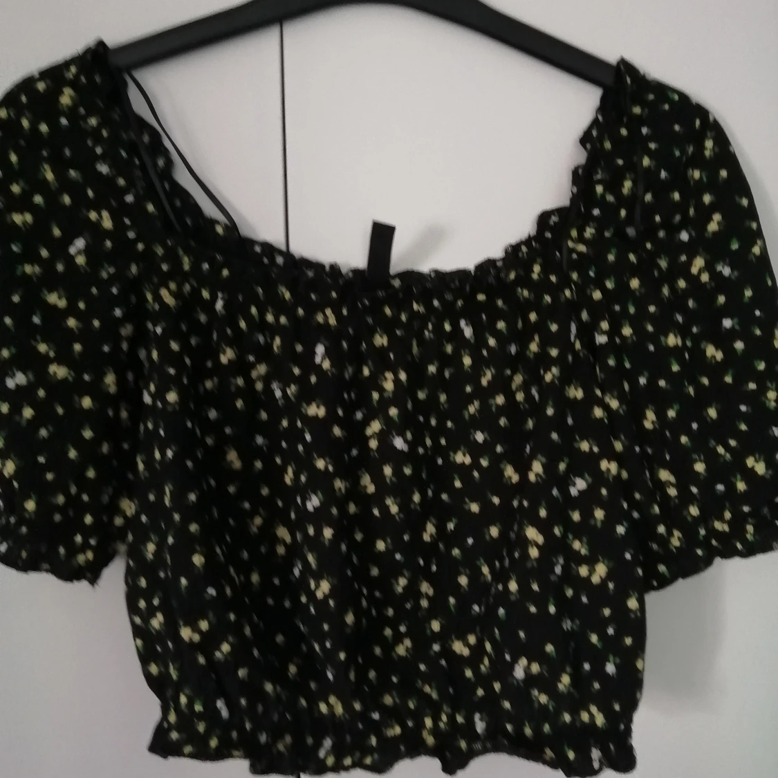 HM crop top frakt inkl i pris - 90