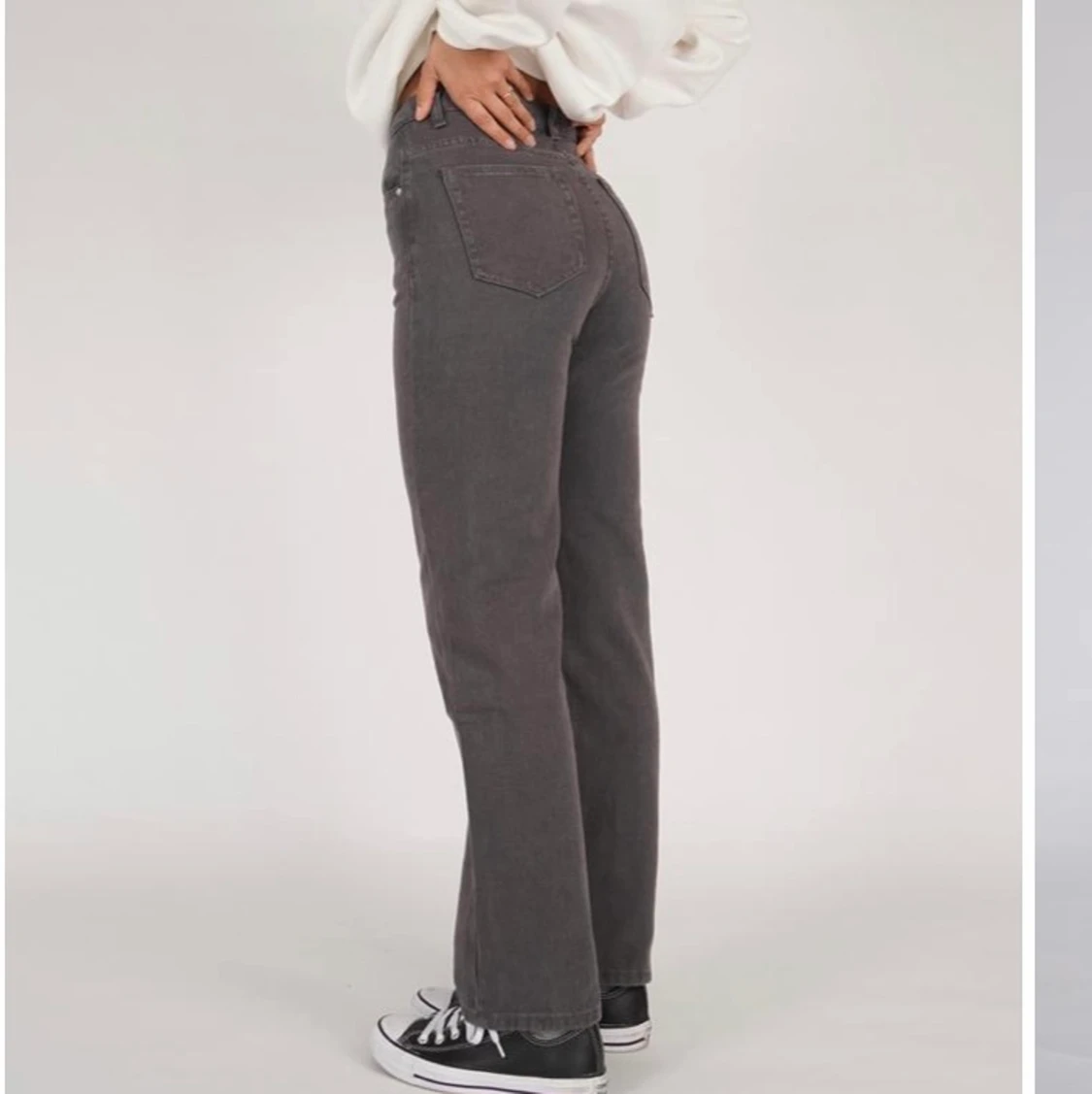 Venderby’s Gråbruna jeans - 90