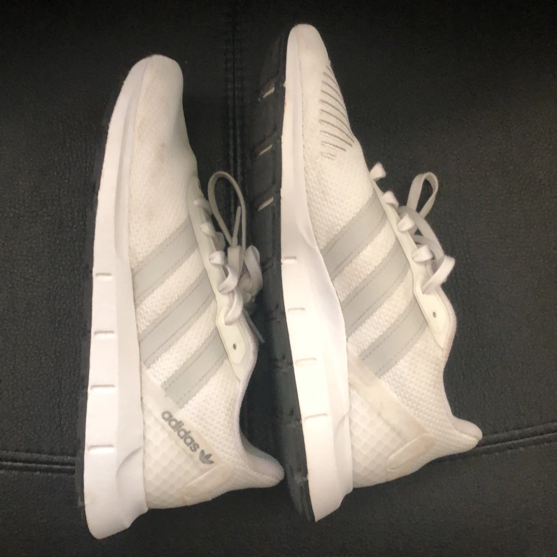 Adidas skor, Storlek 40  - 90