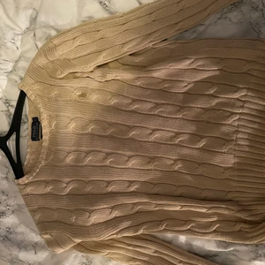Beige Ralph Lauren tröja - Bra skick, Strl S (passar nog även en XS)
