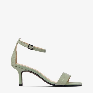 Sandaletter Vagabond  - Gröna sandaletter i skinn från Vagabond. Storlek 41. Klackhöjd 7,5 cm. Helt nya, endast provade!! Köptes som balskor men blev aldrig använda. Nypris 800:- 