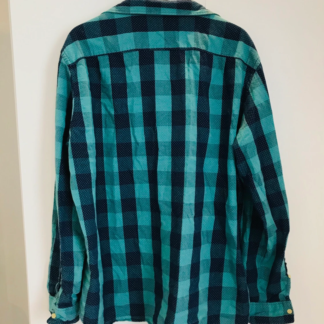 Grönrutig skjorta - 91